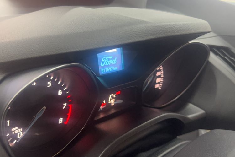 Used Ford Kuga 2015 1.5L GTDi Two-Wheel-Drive Comfort Model
