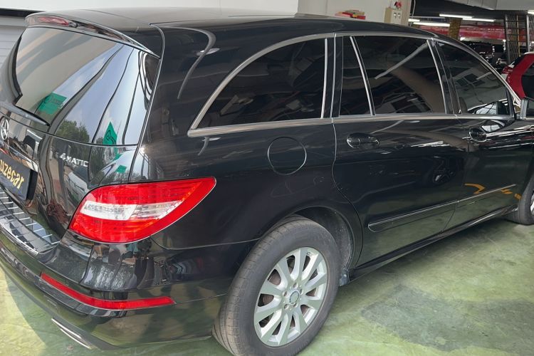 Used Mercedes-Benz R-Class 2017 R 320 4MATIC Business Edition Prestige Model