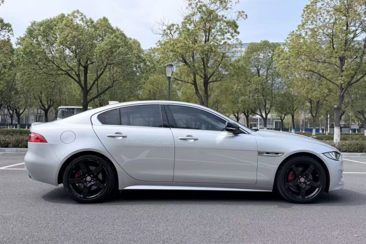 Used Jaguar XE 2017 2.0T 200 PS R-Sport
