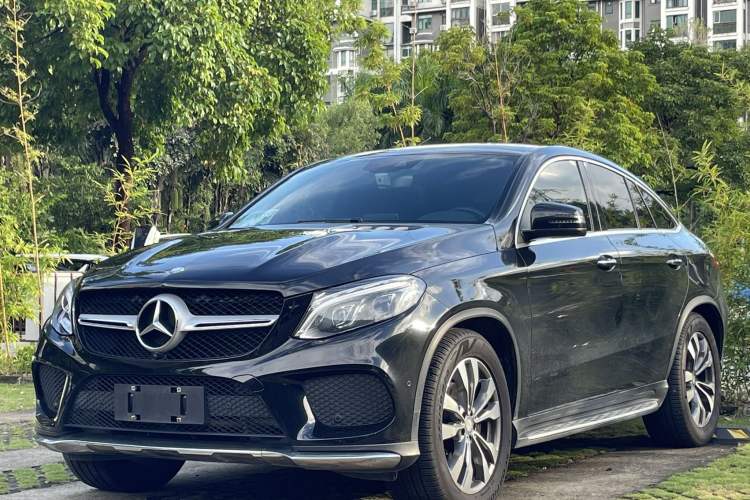 Used Mercedes-Benz GLE Coupe 2017 GLE 400 4MATIC Coupe SUV
