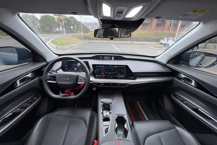 Used Oshan Z6 2022 Blue Whale 1.5T DCT Smart Edition