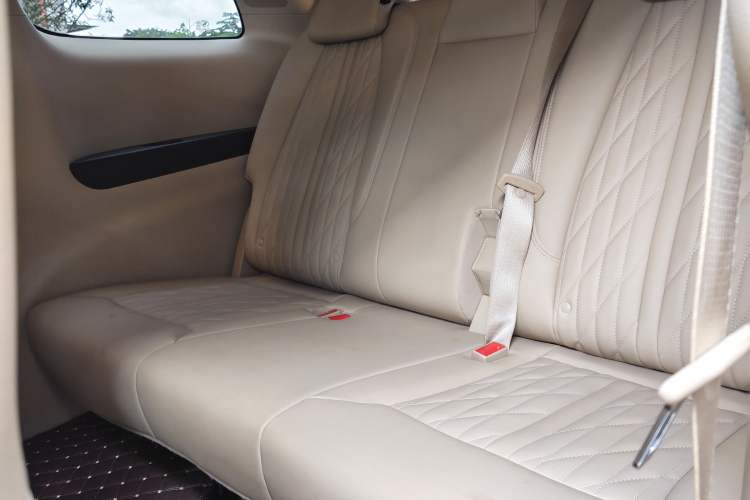 Used Buick GL8 2023 Land Executive Class 652T Luxury Model