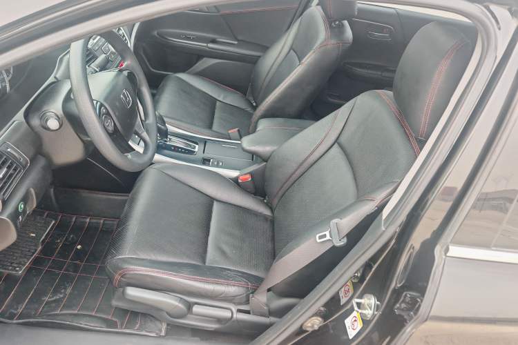Used Honda Accord 2015 2.0L LX Comfort Edition
