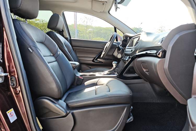 Used GAC Trumpchi GS4 2016 235T G-DCT Luxury Edition Interior 2