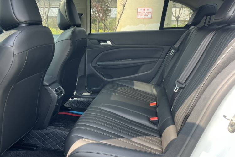 Used Peugeot 408 2019 360THP Automatic Luxury Edition China VI Standard Interior 2