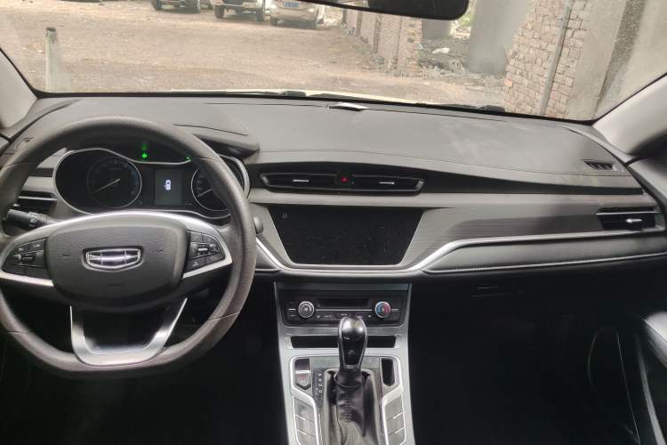 Used Geely Auto Emgrand 2021 UP 1.5L CVT Luxury Model Interior 3