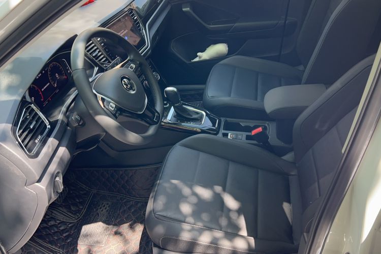 Used Volkswagen T-ROC 2021 280TSI DSG Two-Wheel Drive Comfort Connect Edition
