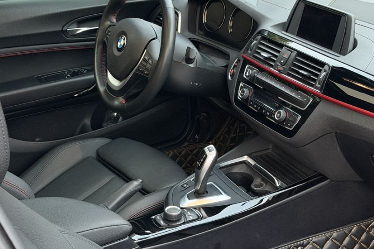 Used BMW 2 Series 2019 225i Sport Design Package