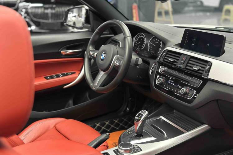 Used BMW 2 Series 2019 225i Convertible Coupe Luxury Edition M Sport Package
