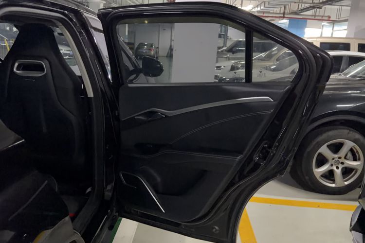 Used NETA U 2021 Pro 500 Global Edition Interior 5