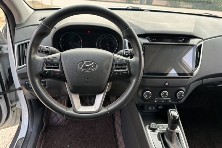 Used Hyundai ix25 2016 1.6T Dual-Clutch Two-Wheel Drive Smart GLS Model