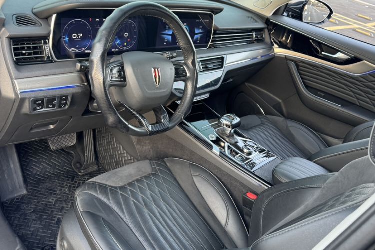 Used Hongqi HS5 2022 Facelifted Version 2.0T Smart Connect Flagship All-Wheel-Drive Edition