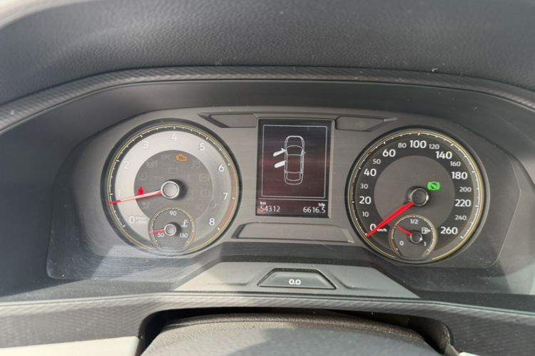 Used Volkswagen Lavida 2022 1.5L Automatic Fashion Edition Odometer Close Up