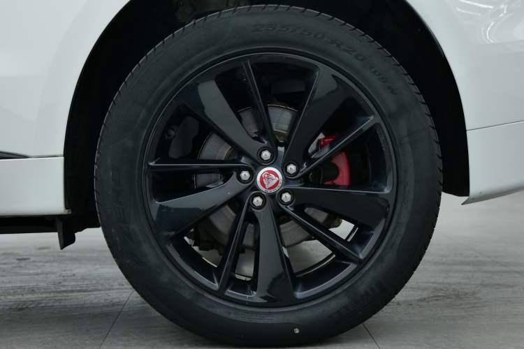 Used Jaguar F-PACE 2022 P250 R-Dynamic BLACK
