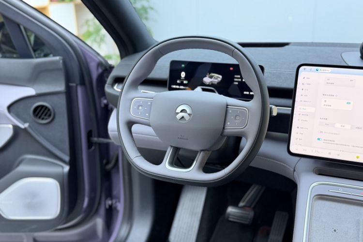 Used Nio EC6 2025 75 kWh Interior 3