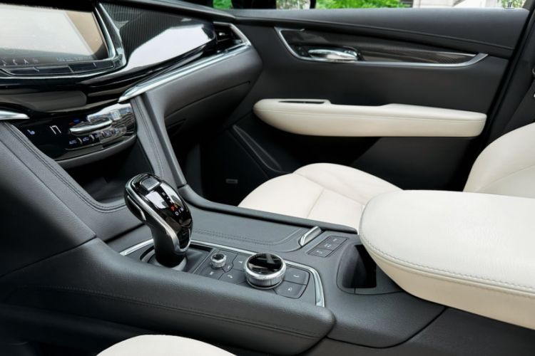 Used Cadillac XT6 2020 28T Six-Seater Luxury Sporty Enjoy-the-Comfort Safety Edition