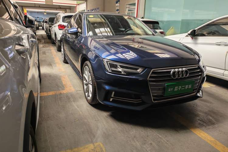 Used Audi A4L 2018 30th Anniversary Edition 40 TFSI Fashion Model