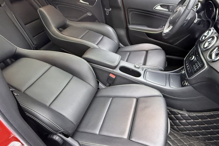 Used Mercedes-Benz GLA 2016 GLA 200 Fashion Model Interior 6