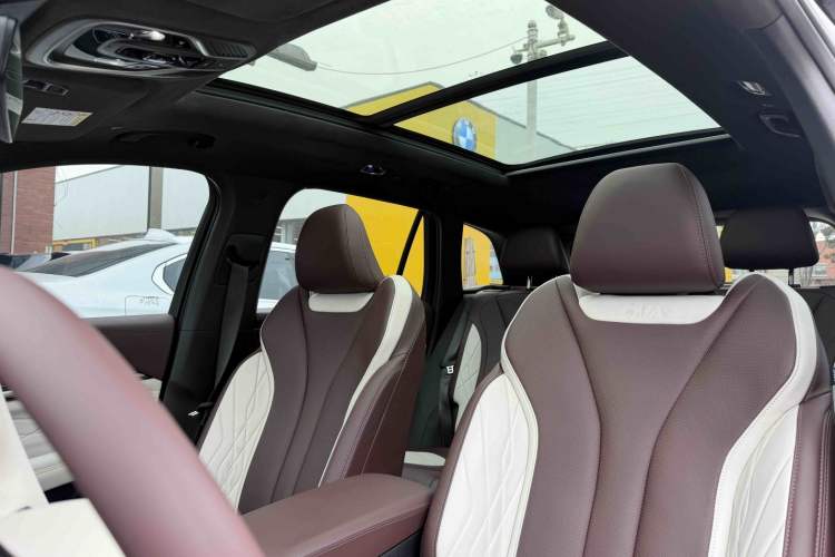 Used Geely Auto Monjaro L 2021 2.0TD DCT EVO Two-Wheel Drive Prestige Version Interior 3