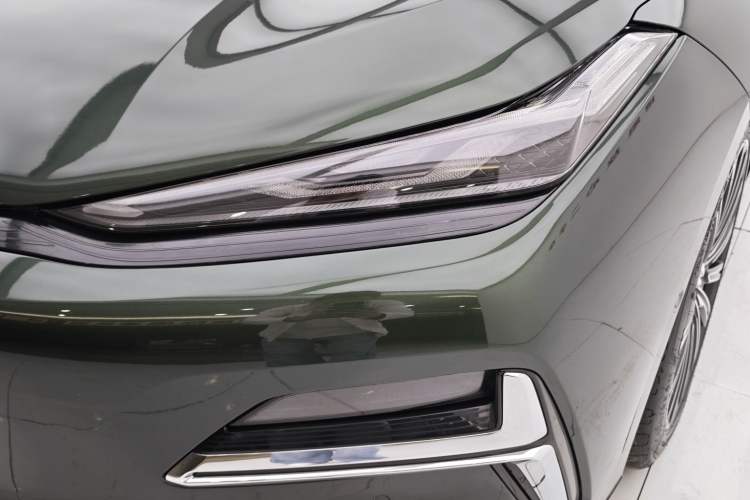 Used Geely Galaxy 8 2025 130km EM-P Starship Edition