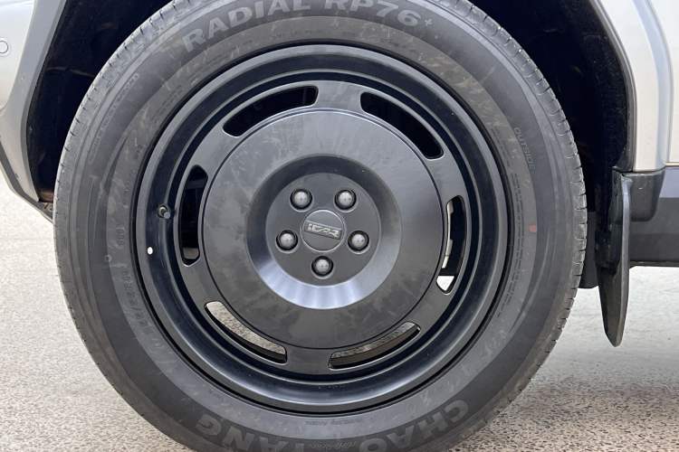 Used iCAR V23 2025 401 Two-Wheel Drive Intelligent Driving Version