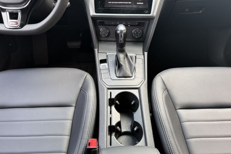 Used Volkswagen Lamando 2021 230TSI DSG Fashion Edition Gear Lever