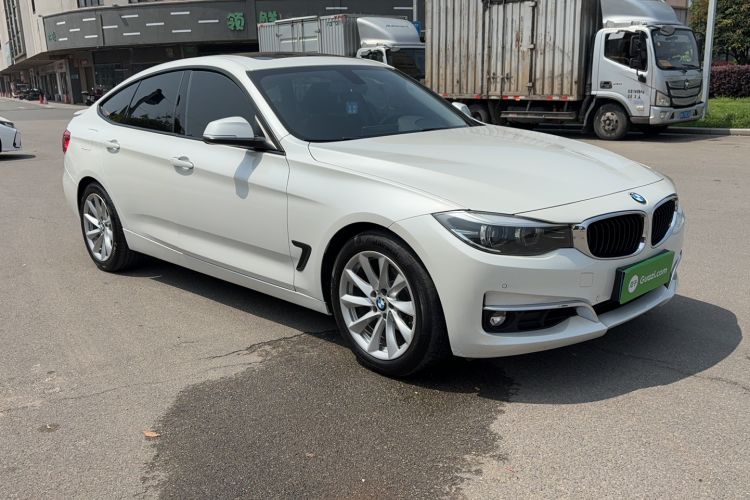 Used BMW 3 Series GT 2018 320i Sport Edition
