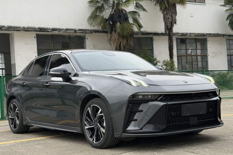 Used Lynk & Co 03 2023 2.0TD DCT JingPro Exterior 2