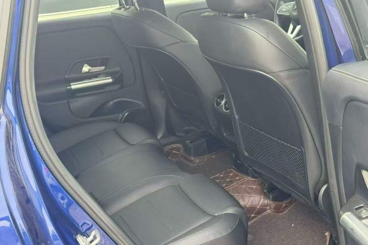 Used Mercedes-Benz GLA 2020 GLA 200 Interior 4