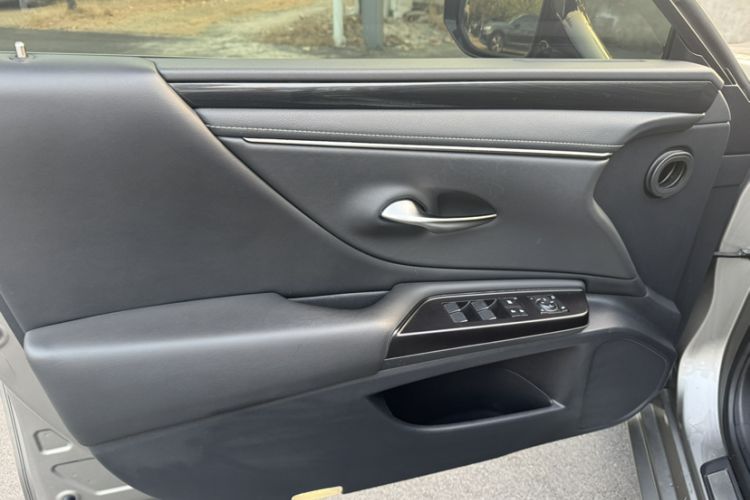 Used Lexus ES 2018 200 Excellence Edition China V Standard