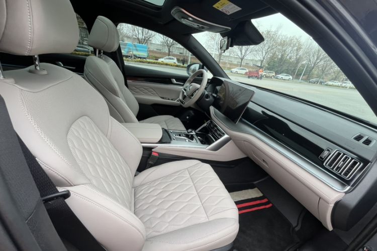 Used BYD Tang New Energy 2024 DM-i Glory Edition 112KM Prestige Model