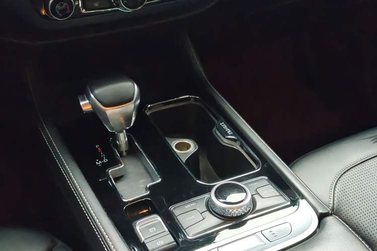 Used BAIC Off-Road BJ40 2019 PLUS 2.3T Automatic Four-Wheel Drive Flagship Edition China VI Emission Standard
