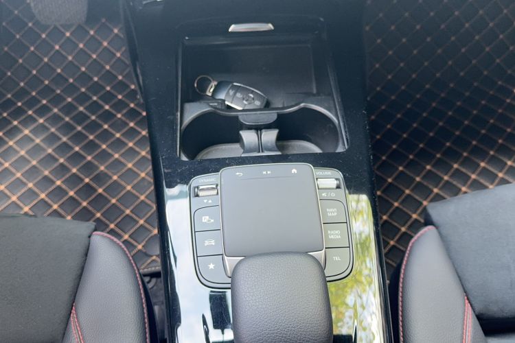 Used Mercedes-Benz A-Class 2023 A 200 L Fashion Model Gear Lever