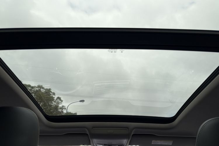 Used Volkswagen Tiguan L 2018 330TSI Automatic Two-Wheel Drive Luxury Edition