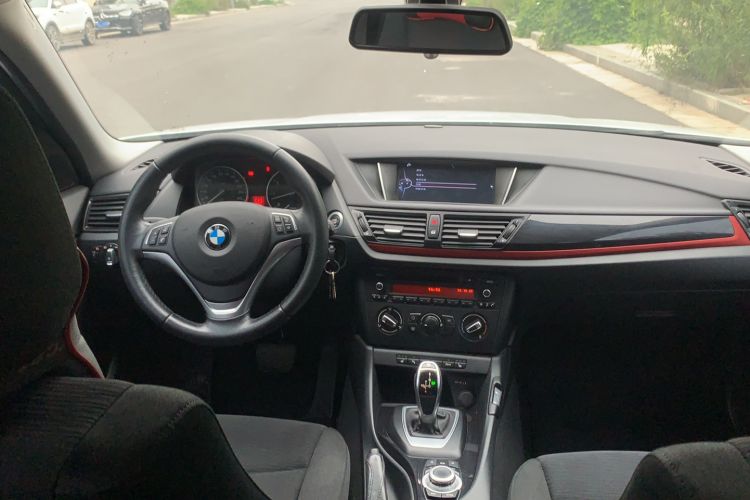 Used BMW X1 2015 sDrive18i Fashion Upgrade Edition