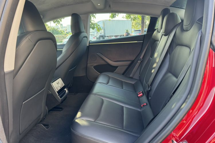 Used Tesla Model 3 2023 Long-Range All-Wheel-Drive Version
