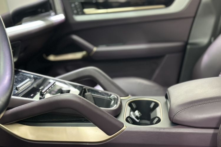 Used Porsche Cayenne E-Hybrid 2024 Cayenne E-Hybrid 2.0T