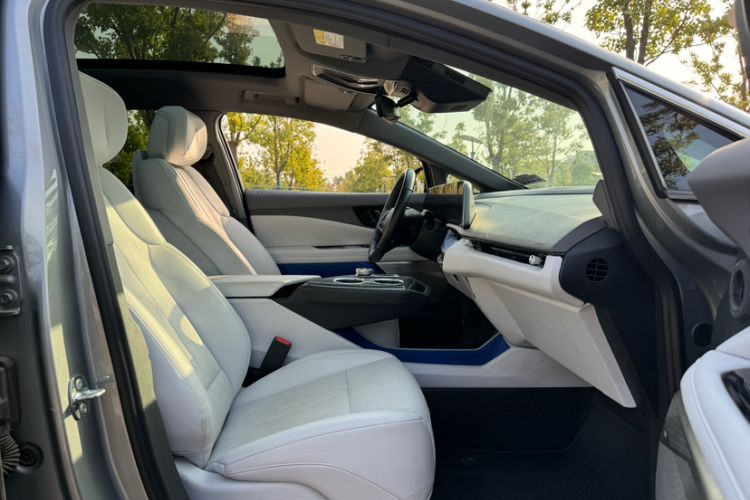 Used Cadillac OPTIQ 2024 Standard Range Version