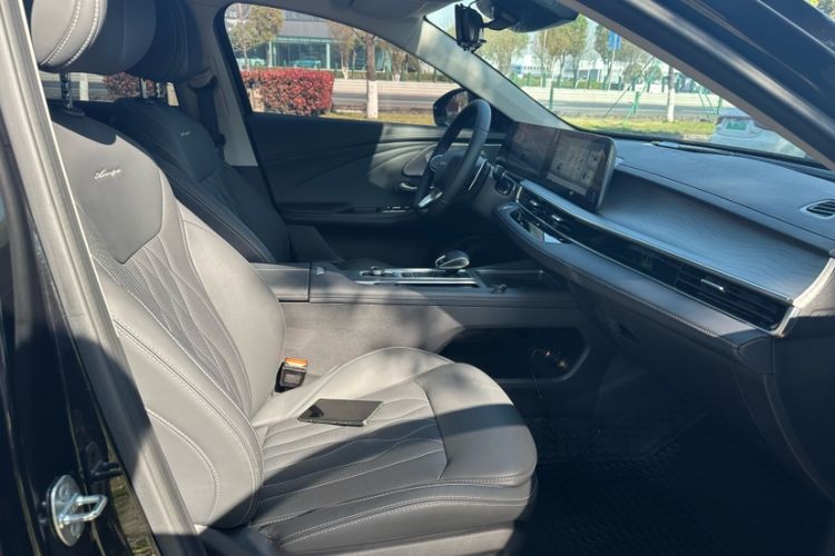 Used Chery Arrizo 8 2023 High-Performance Edition 2.0T DCT Powerfully Equipped