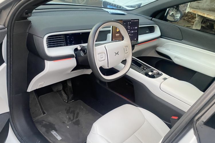 Used XPeng G6 2023 580 Long-Range Pro Interior 1