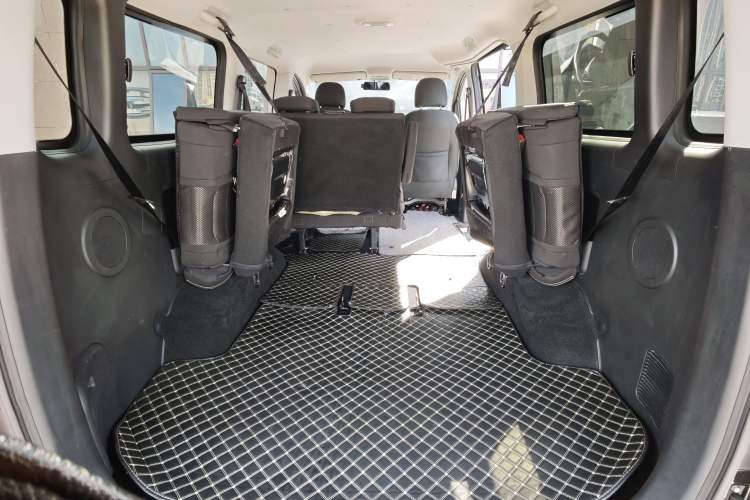 Used JAC Refine M3 2022 PLUS 1.5T 7-Seater Standard Model
