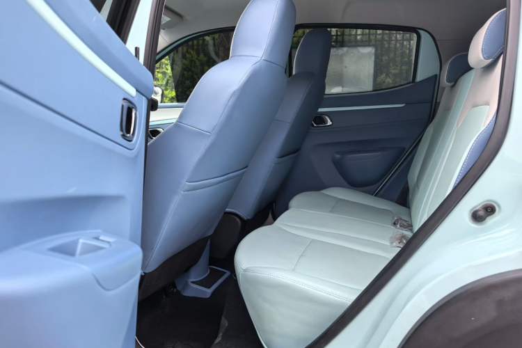 Used Dongfeng NAMMI BOX 2022 Chasing Wind Edition 331 km Standard Model Interior 3