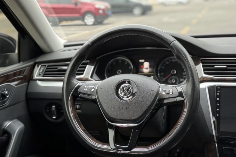 Used Volkswagen Passat 2016 380TSI DSG Ultimate Edition