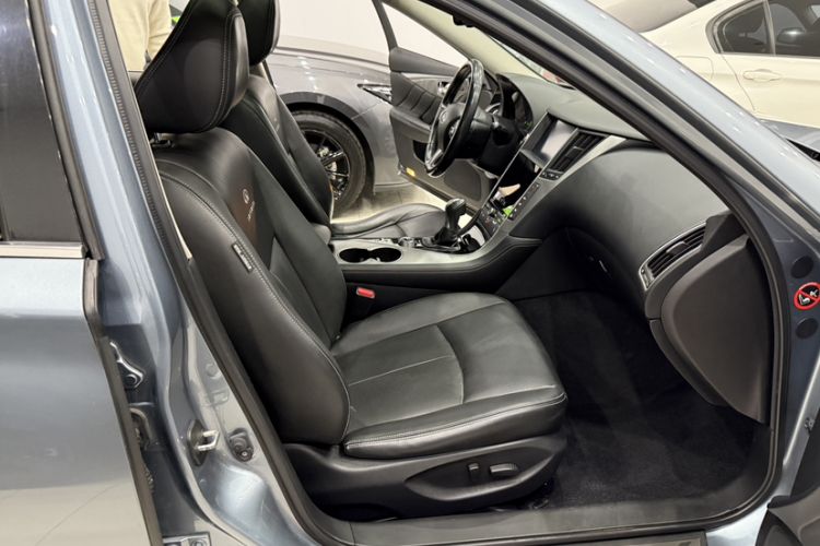 Used Infiniti Q50 2014 2.0T Luxury Edition