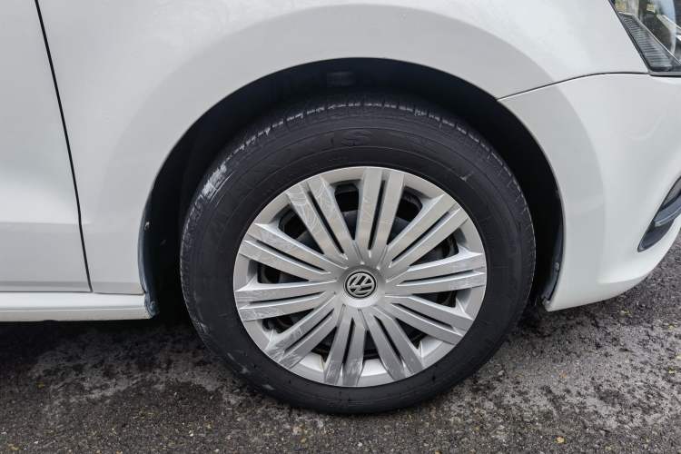 Used Volkswagen Polo 2016 1.6L Automatic Comfort Model Exterior 6