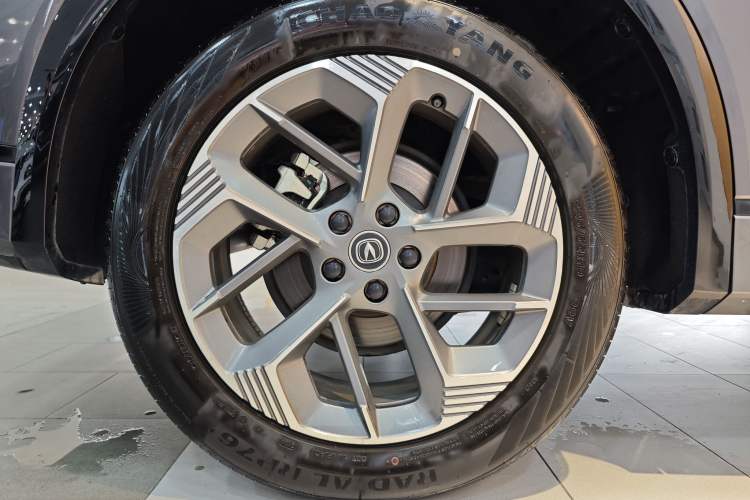 Used CHANGAN CS75 PLUS 2025 4th Generation 1.5T New Blue Whale Smart Flagship Version Exterior 12