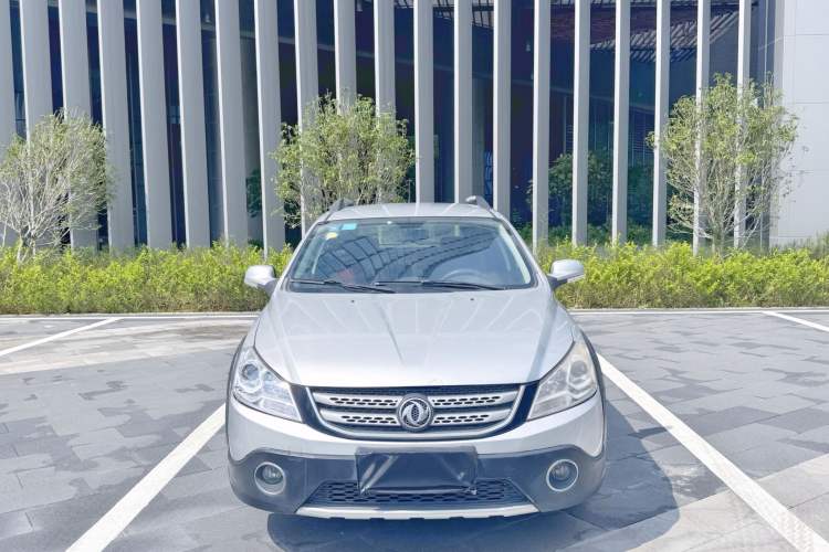 Used Dongfeng Aeolus H30 2014 CROSS 1.5L Automatic Luxury Model
