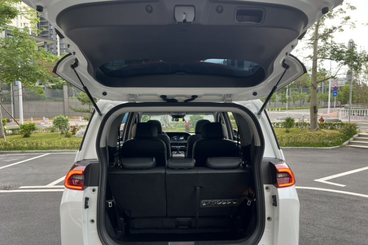 Used GAC Trumpchi M6 2023 PRO 270T DCT Luxury Edition Trunk