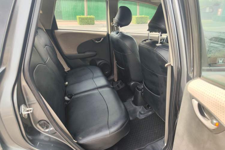 Used Honda Fit 2008 1.5L automatic luxury edition