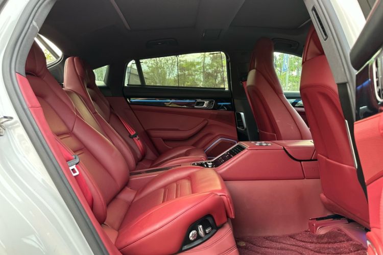 Used Porsche Panamera 2017 Panamera 4 Executive Long Wheelbase 3.0T
